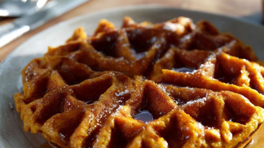 Low Fat Pumpkin Waffles