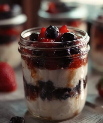 Vanilla Berry Yogurt Parfaits Recipe
